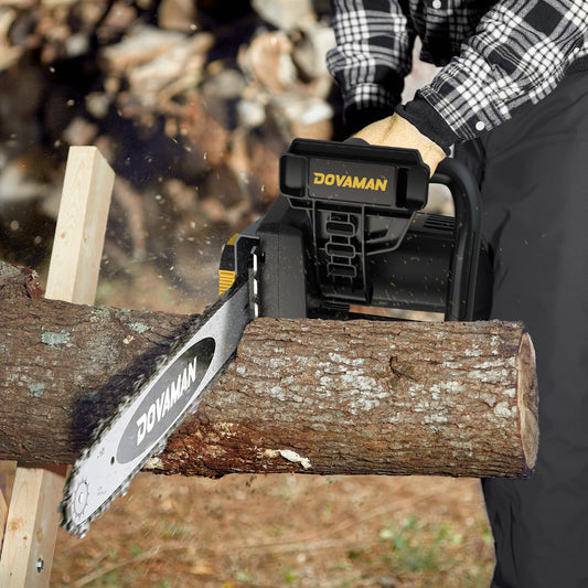 DOVAMAN 2400W Elektro Kettensäge, 40cm Oregon Schwert und Kette, werkzeuglose Kettenspannung, 15m/s, Rückschlagschutz, inkl. 2 Ketten, Kettensäge ideal für Brennholz, Garten und Baumschnitt - DCS01A